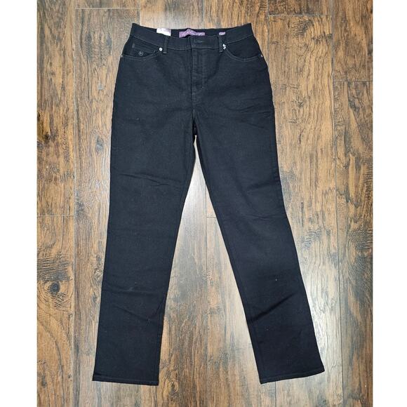 Gloria Vanderbilt Jeans Tapered Leg Classic Rise Size 6 Average Black New - Picture 1 of 3